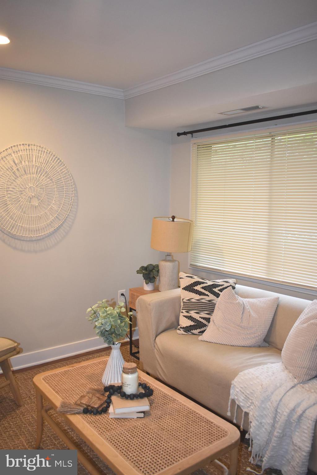 3850 Bel Pre Road, Unit 14 Silver Spring, MD 20906 - Photo 8 of 140 Living