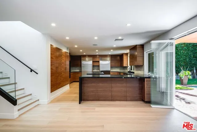 $4,495,000 | 3201 Viola Place, Marina del Rey, CA 90292