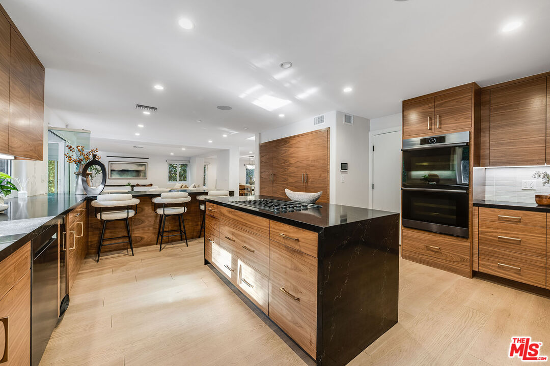 3201 Viola Place Marina del Rey, CA 90292 - Photo 20 of 72
