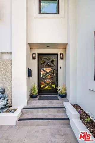 $4,495,000 | 3201 Viola Place, Marina del Rey, CA 90292