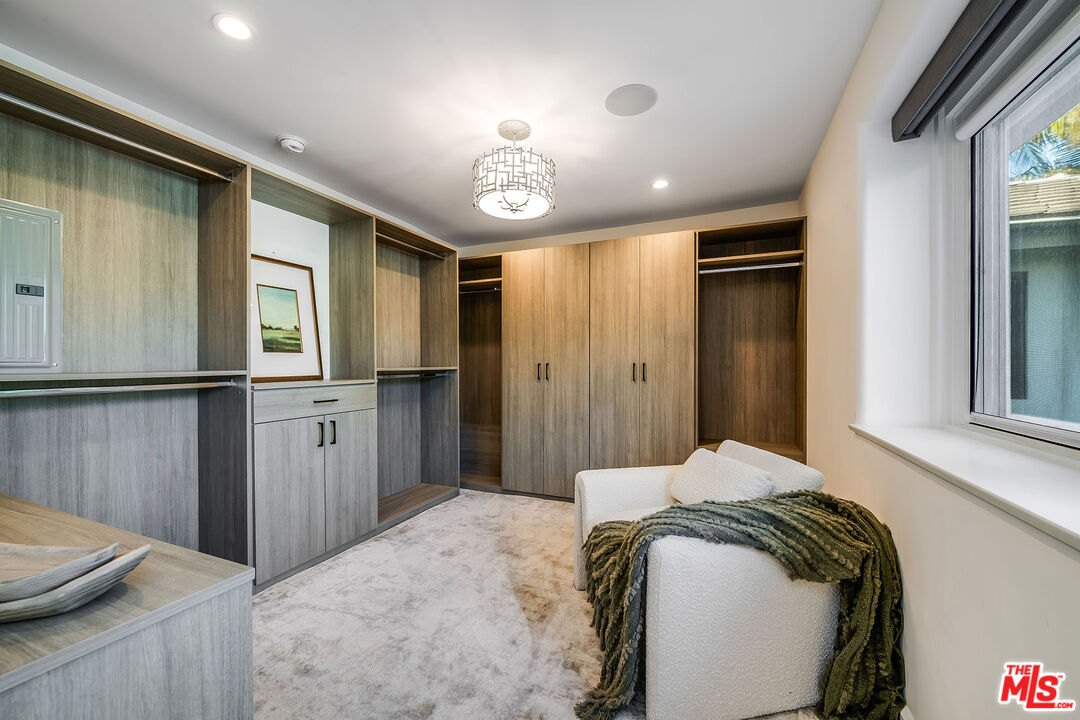 3201 Viola Place Marina del Rey, CA 90292 - Photo 48 of 72 a bedroom with a bed and a window