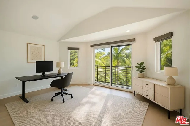 $4,495,000 | 3201 Viola Place, Marina del Rey, CA 90292