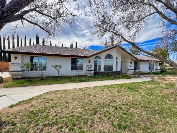 $514,999 | 8323 Peach Avenue, Hesperia, CA 92345
