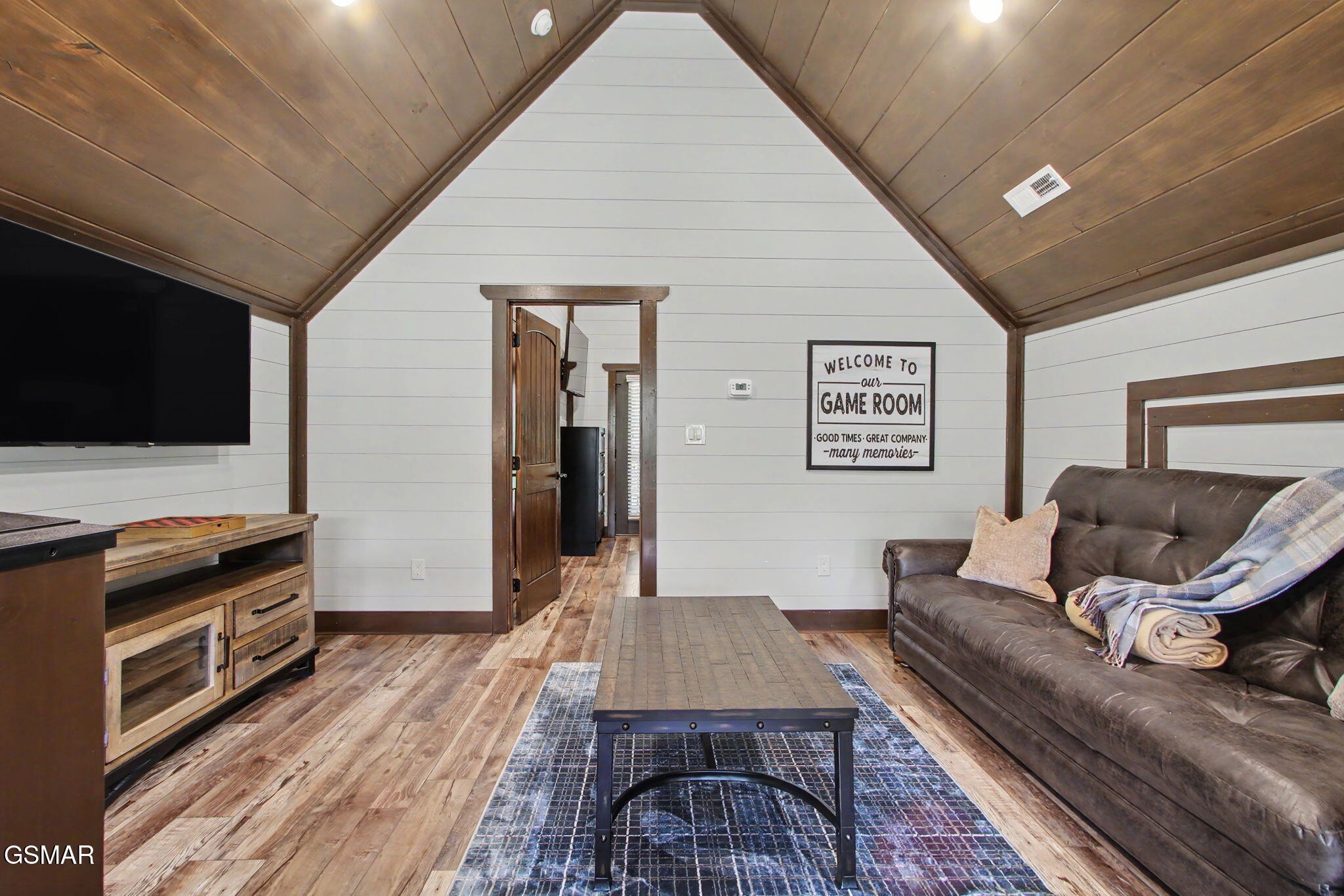 1756 Stinnett Road Sevierville, TN 37876 - Photo 29 of 53 Gallery Image 29