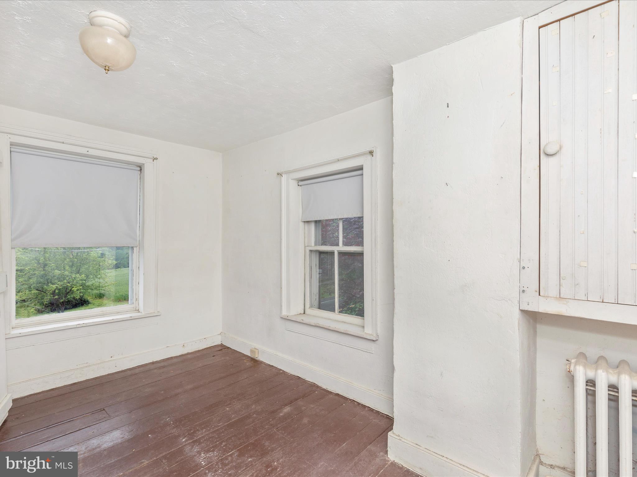 3204 Uniontown Road Westminster, MD 21158 - Photo 40 of 51 an empty room with windows