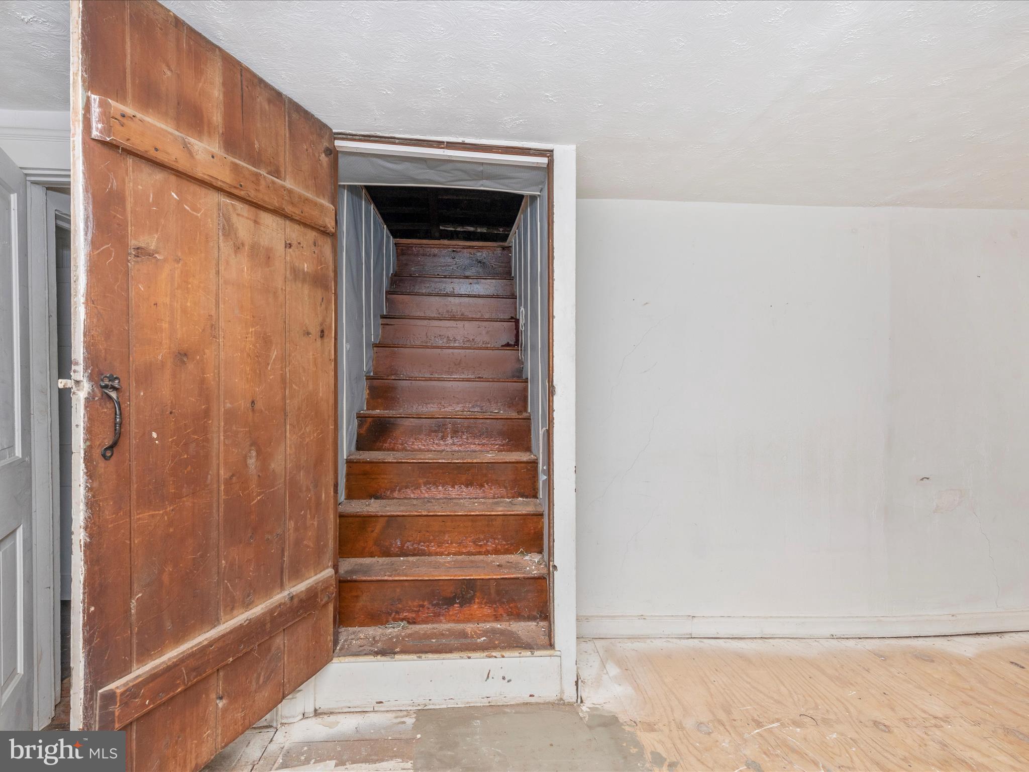3204 Uniontown Road Westminster, MD 21158 - Photo 46 of 51 a view of entryway