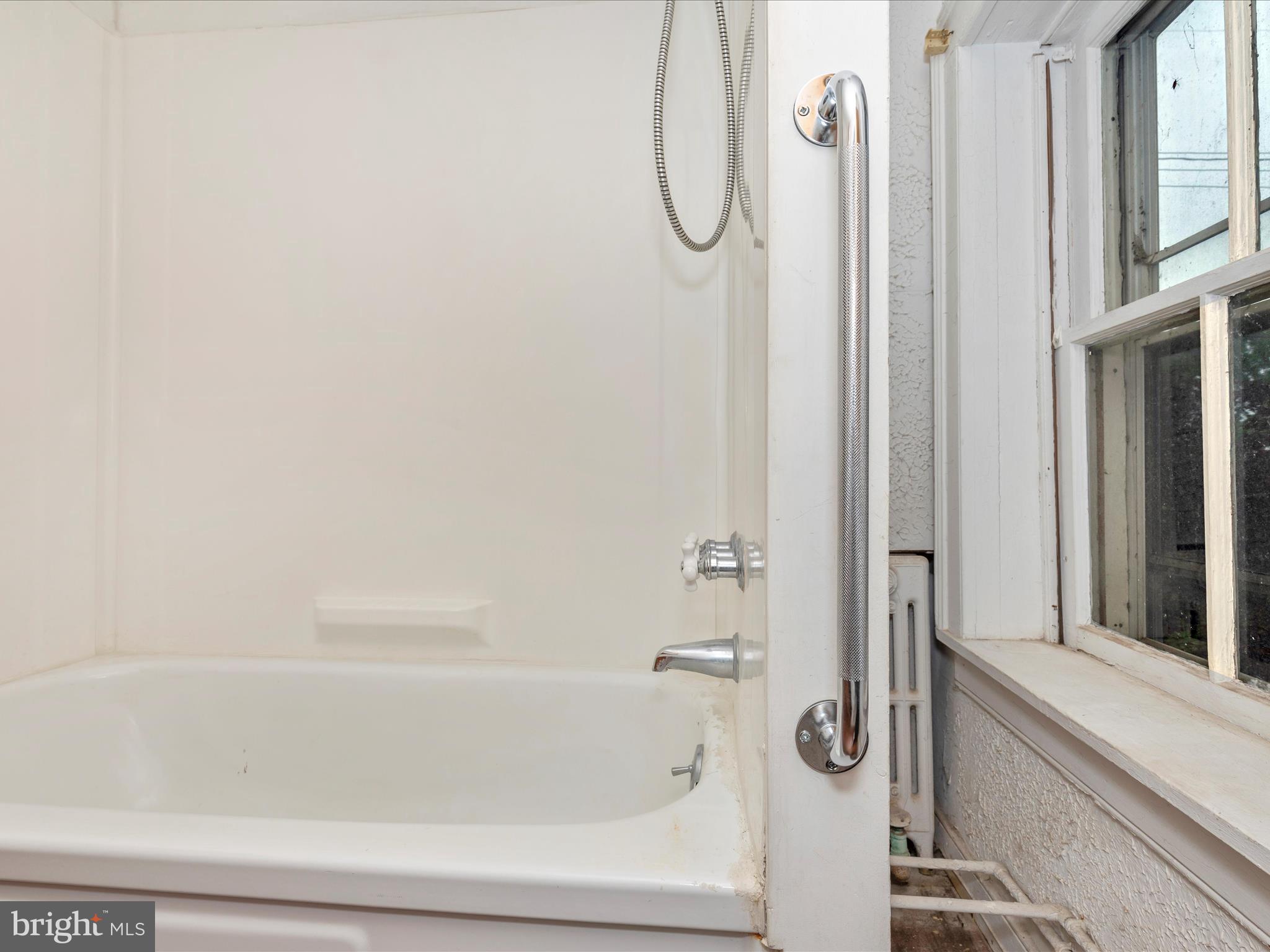 3204 Uniontown Road Westminster, MD 21158 - Photo 48 of 51 a bathroom with a shower