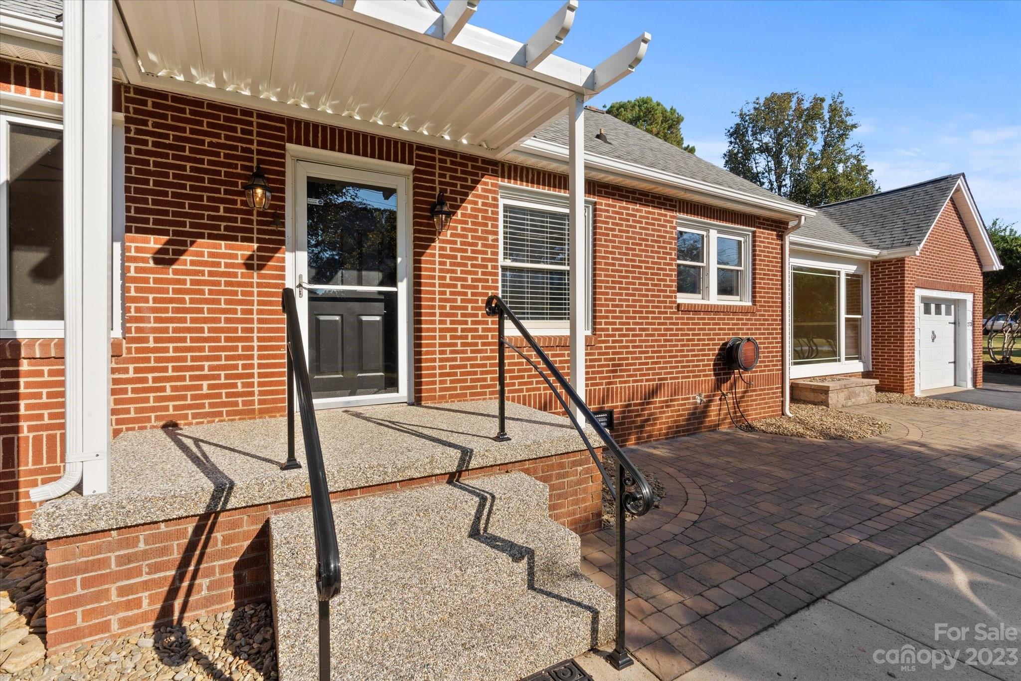 4273 Springs Road Conover, NC 28613 - Photo 8 of 36 Gallery Image 8