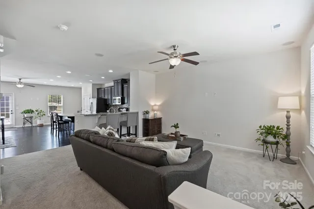 $435,000 | 3327 Major Samuals Way, Charlotte, NC 28208