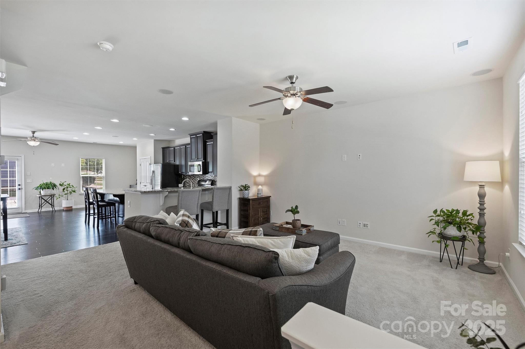 3327 Major Samuals Way Charlotte, NC 28208 - Photo 4 of 24