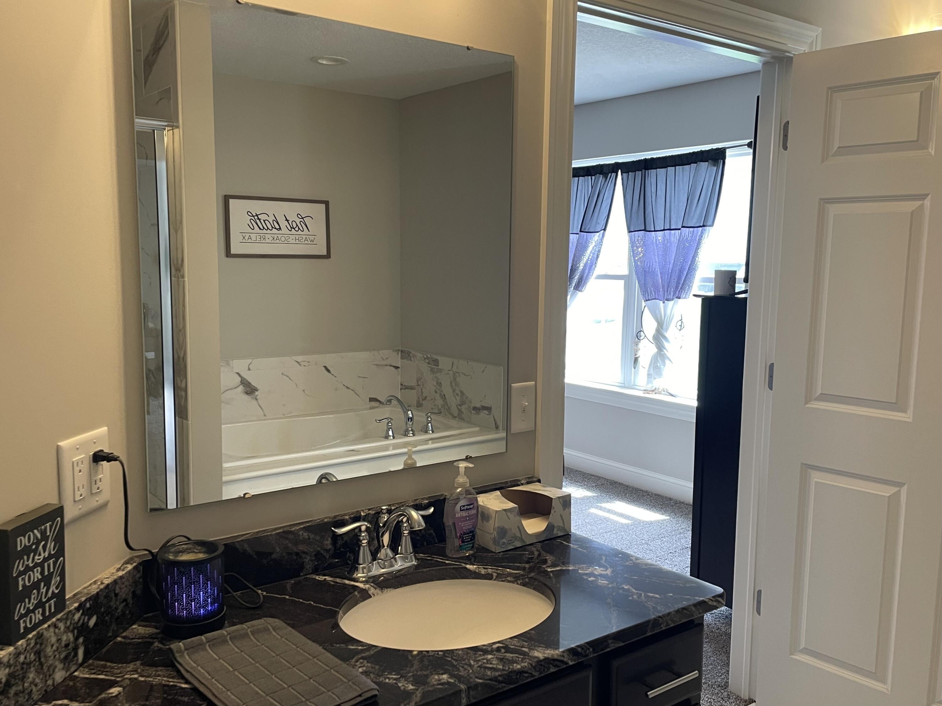 17172 Pusheta Road Wapakoneta, OH 45895 - Photo 15 of 33 MASTER BATH