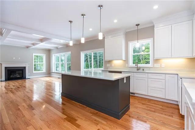 $889,900 | 33 Cassidy Trail, Coventry, RI 02816