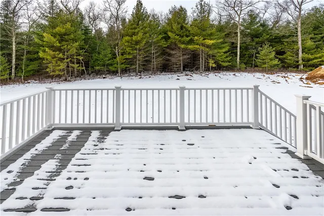 $889,900 | 33 Cassidy Trail, Coventry, RI 02816