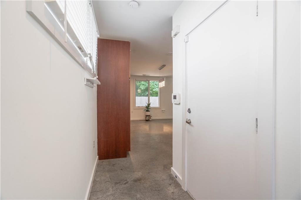 1338 Rietveld Row Northwest Atlanta, GA 30318 - Photo 5 of 37
