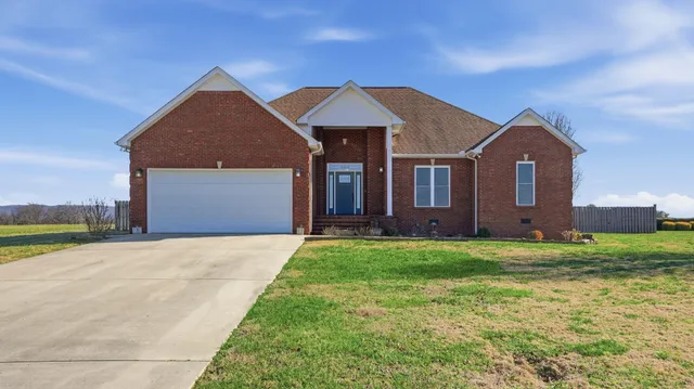 $414,900 | 82 Majestic Drive, Decherd, TN 37324