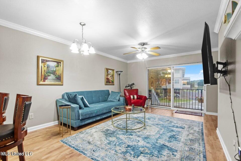 3230 Cumberland Road, Unit 70 Ocean Springs, MS 39564 - Photo 6 of 30 Cumberland #70 living room