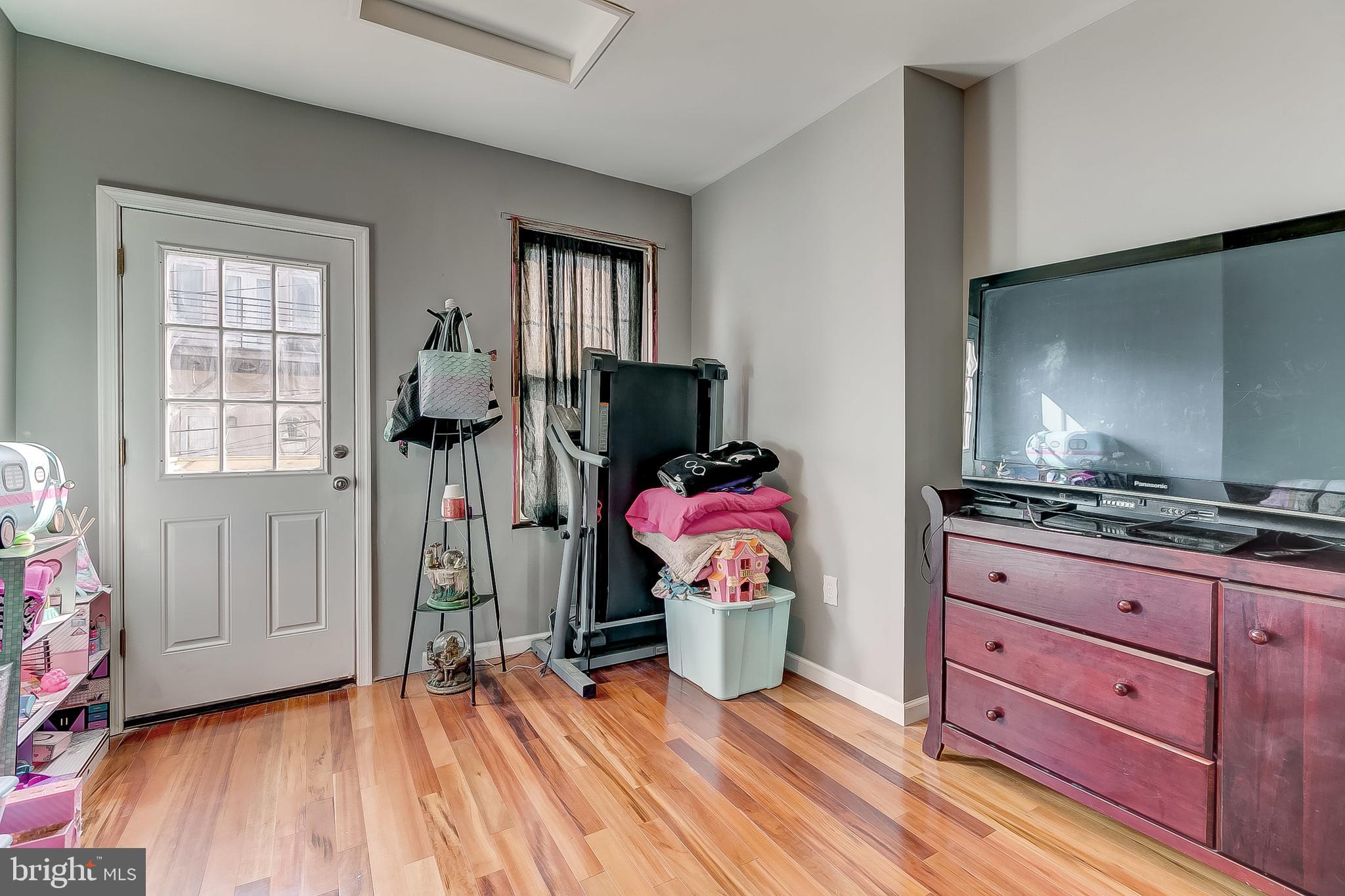 623 South Potomac Street Baltimore, MD 21224 - Photo 19 of 36
