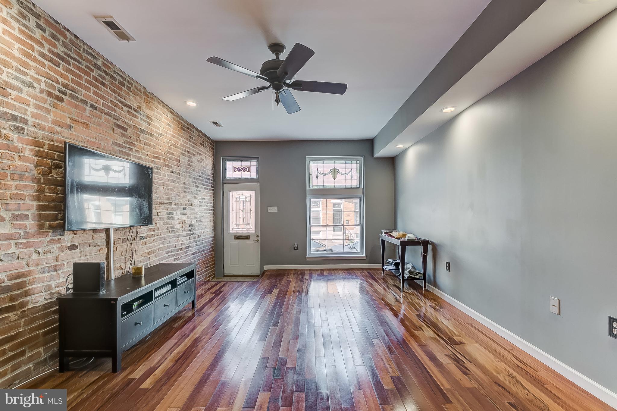 623 South Potomac Street Baltimore, MD 21224 - Photo 5 of 36