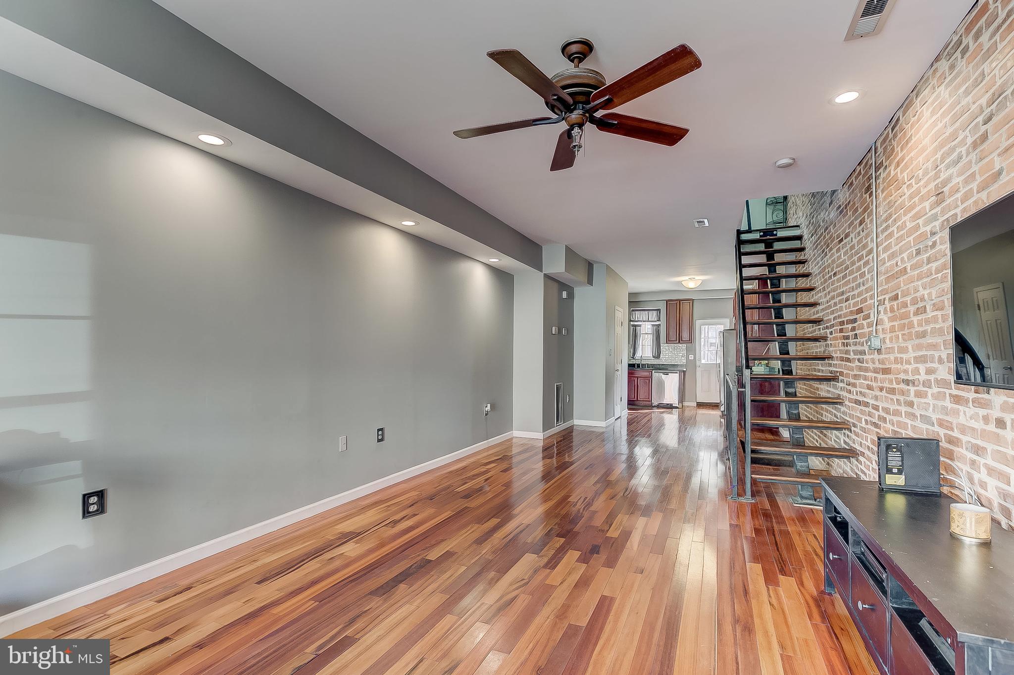 623 South Potomac Street Baltimore, MD 21224 - Photo 8 of 36