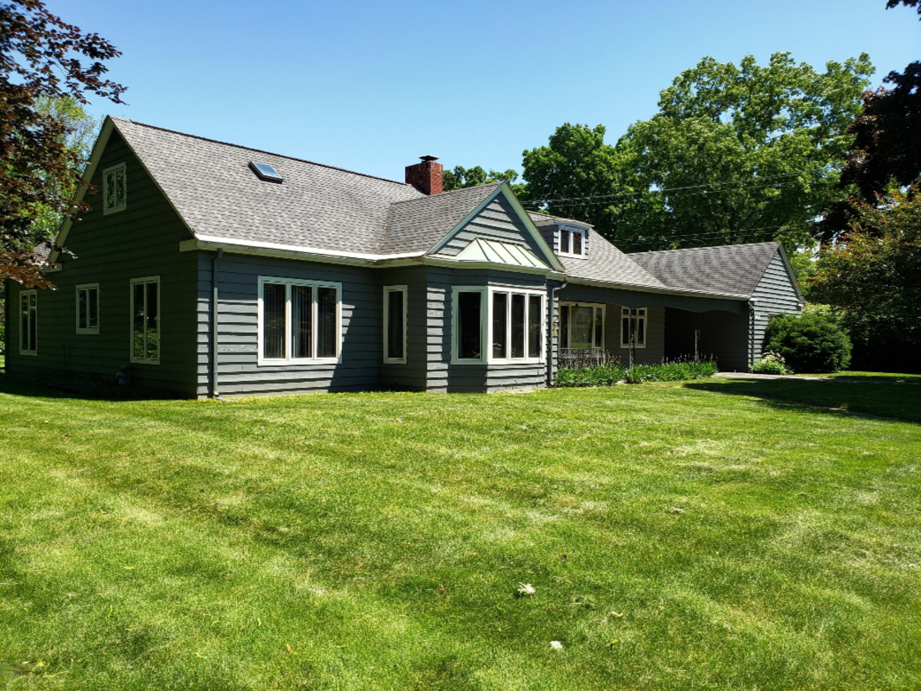 300 East Adams Street Three Rivers, MI 49093 - Photo 1 of 43 20190614_121541