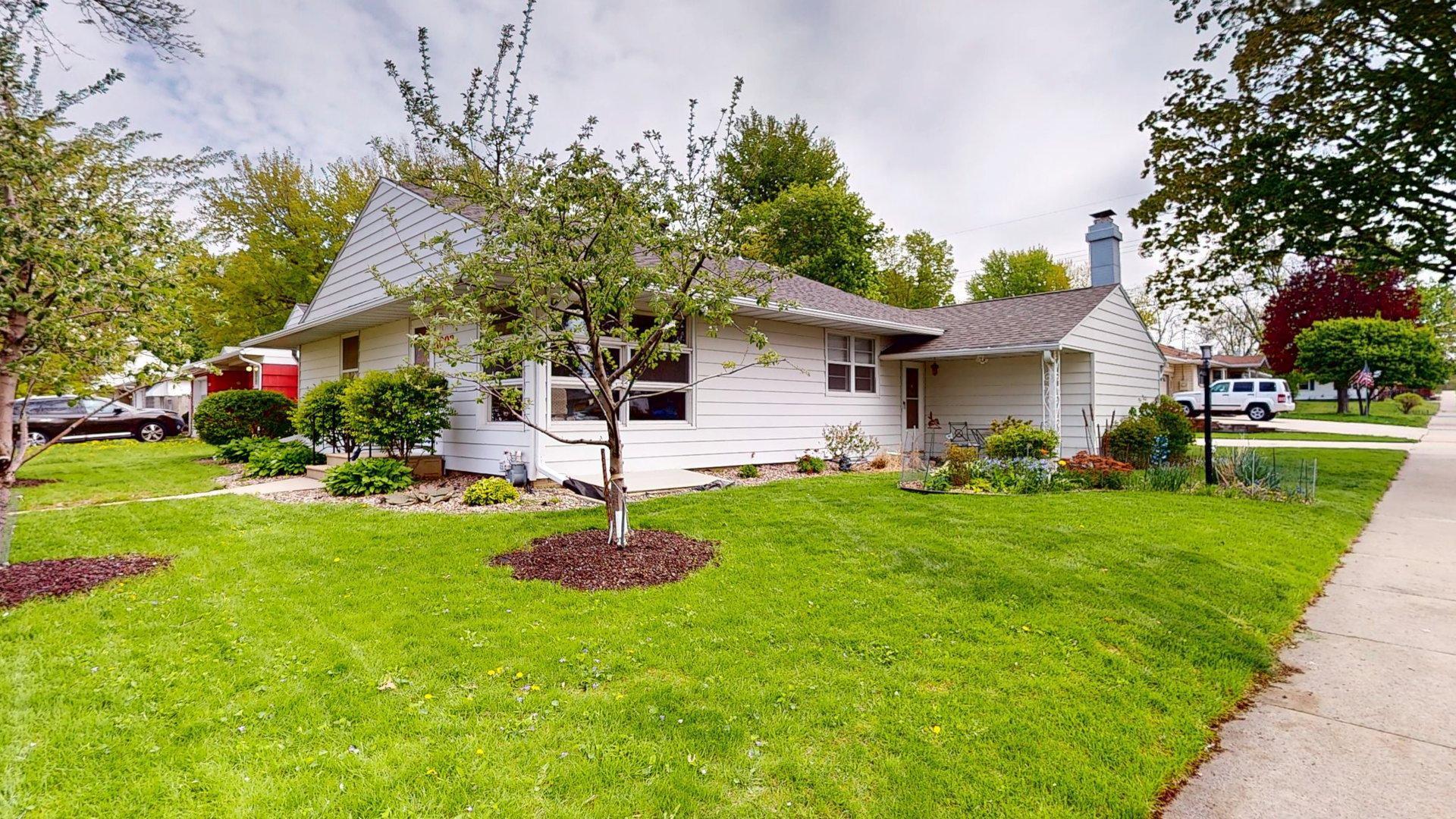 1002 13th Avenue Northwest Rochester, MN 55901 - Photo 1 of 59