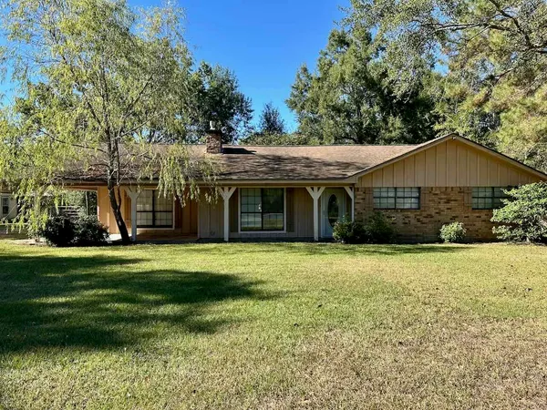 $260,000 | 42672 Highway 96, Buna, TX 77612