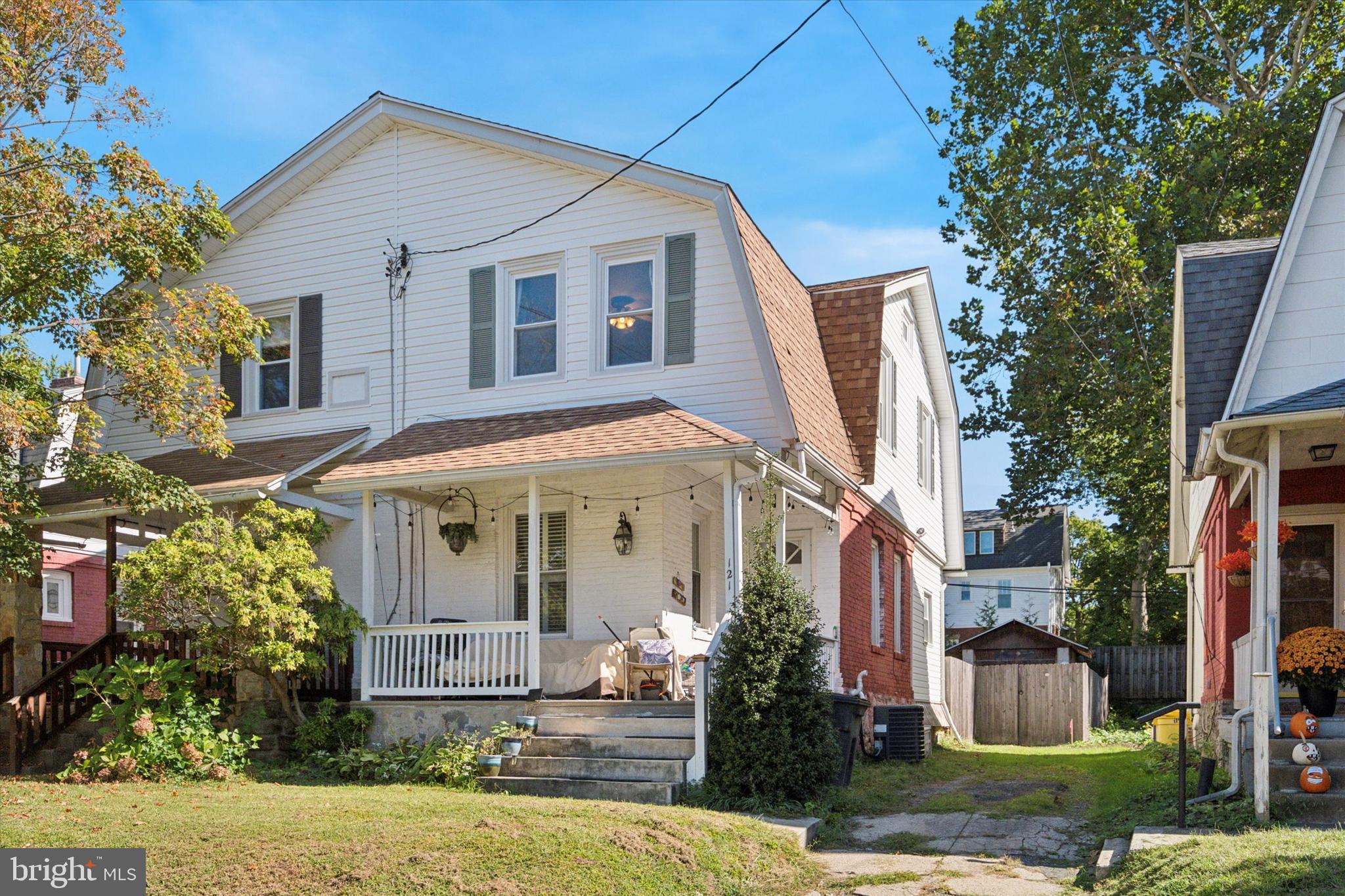 121 Conway Avenue Narberth, PA 19072 - Photo 1 of 27 a front view of a house with garden