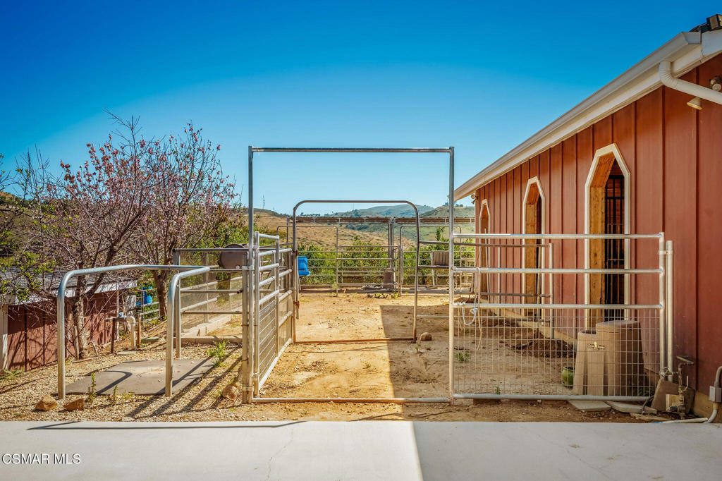 15645 LaPeyre Road Moorpark, CA 93021 - Photo 59 of 69