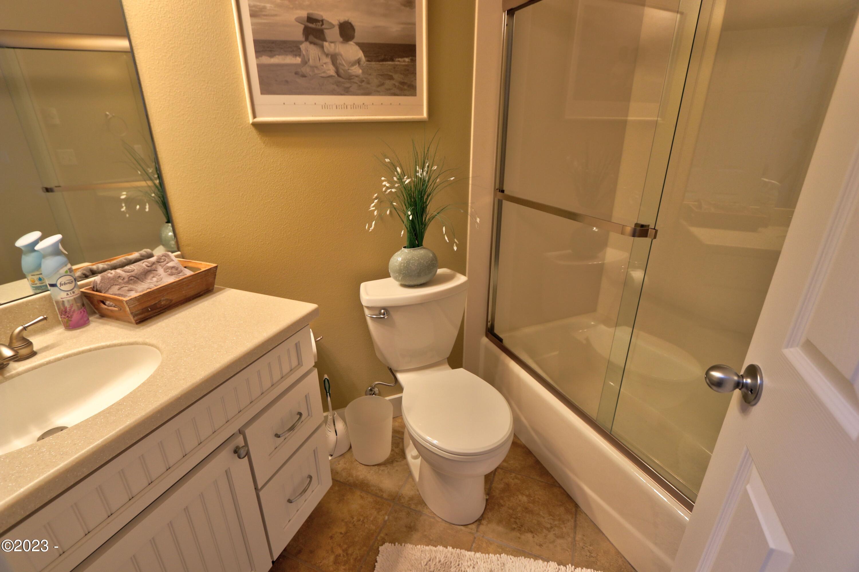 2910 Southwest Brant Street Newport, OR 97366 - Photo 22 of 33 IMG_6723_4_5