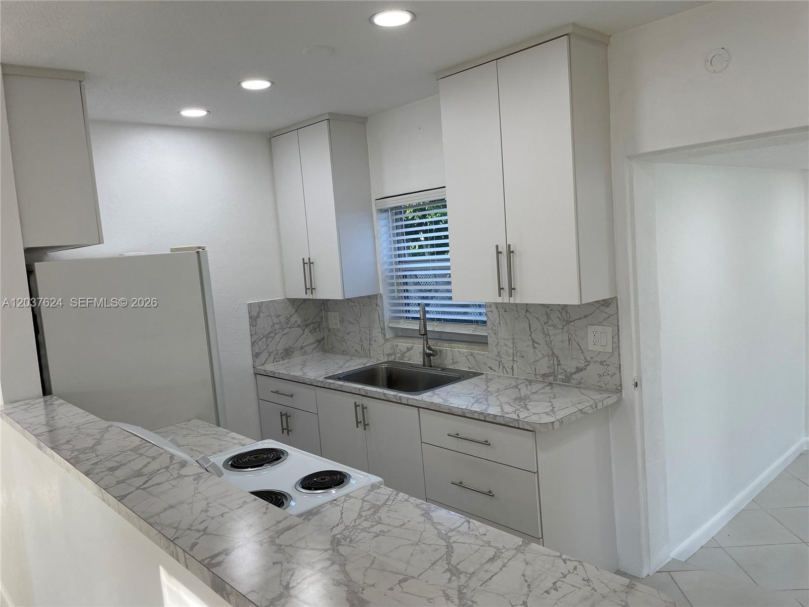 1501 Northeast 173rd Street North Miami Beach, FL 33162 - Photo 5 of 20