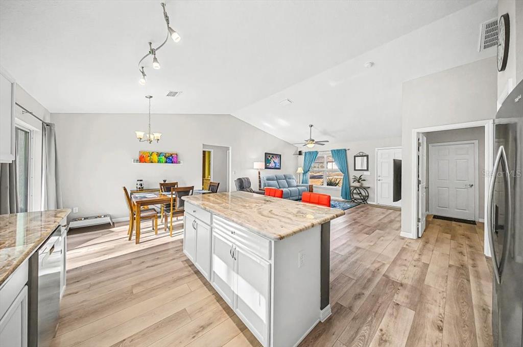 9085 Southwest 202nd Avenue Road Dunnellon, FL 34431 - Photo 14 of 35