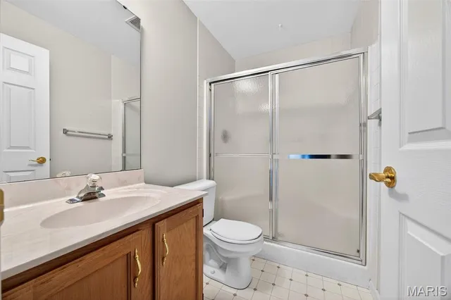 $230,000 | 2009 Belltower Drive, Unit B, St. Peters, MO 63376