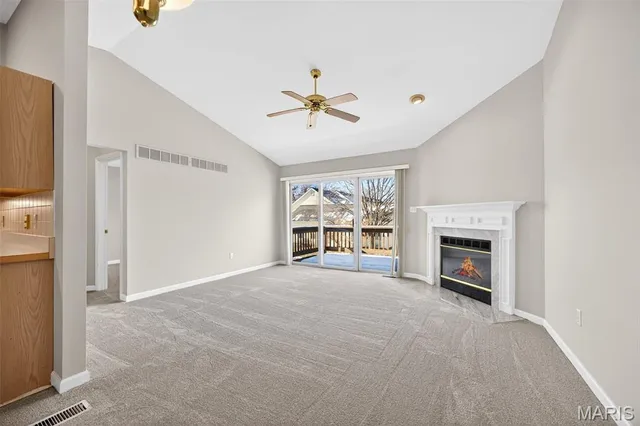 $230,000 | 2009 Belltower Drive, Unit B, St. Peters, MO 63376