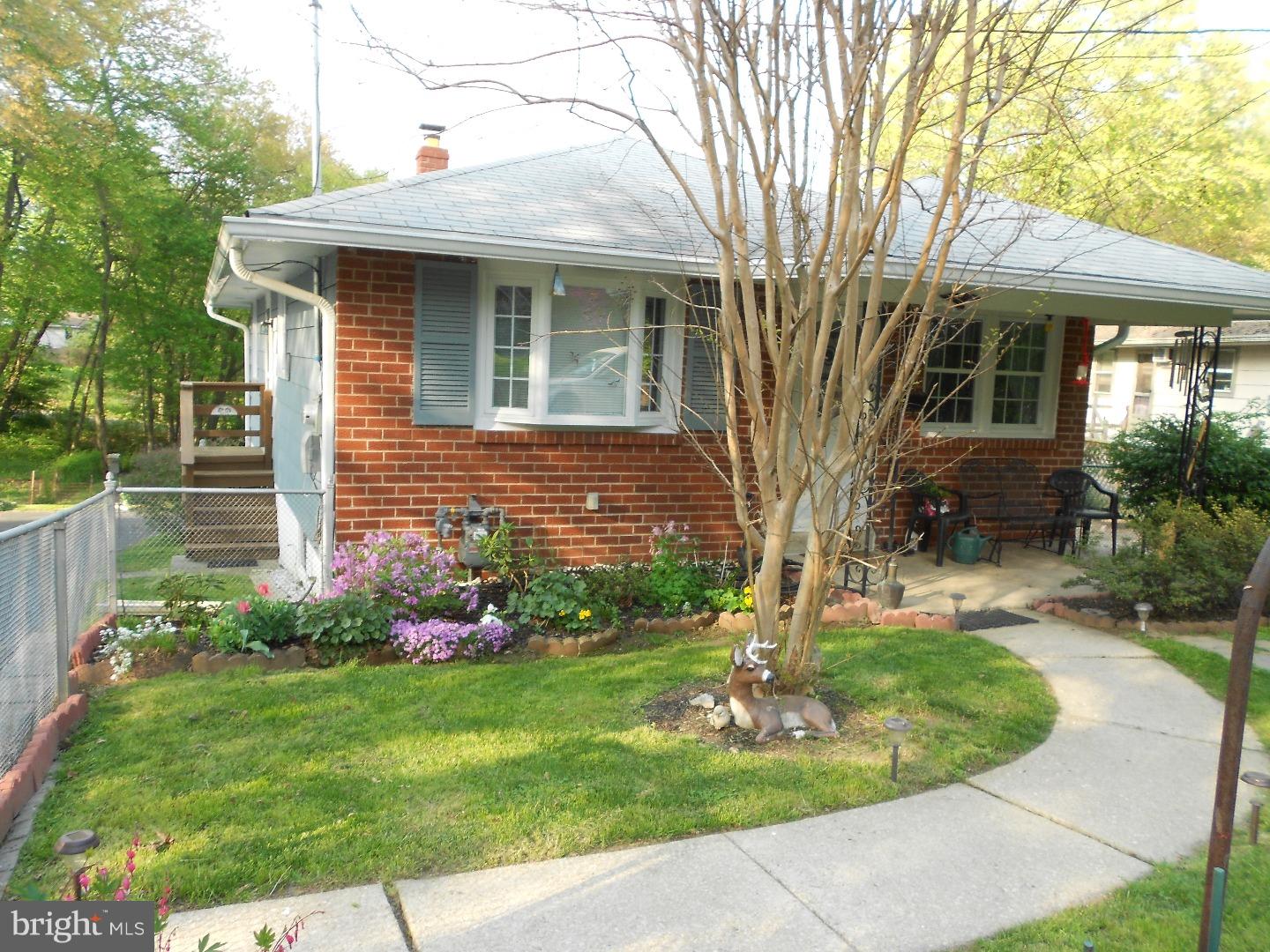 15 Walnut Road Wallingford, PA 19086 - Photo 2 of 14