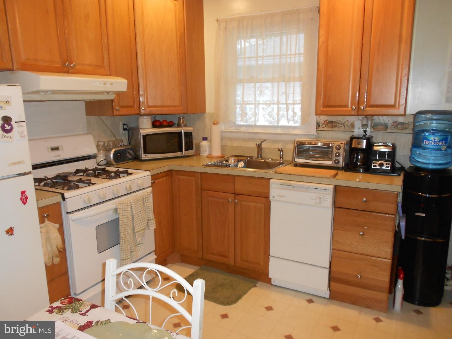 15 Walnut Road Wallingford, PA 19086 - Photo 4 of 14