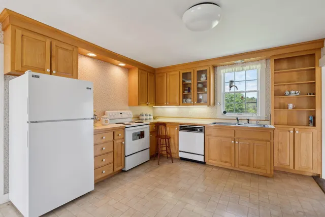 $729,000 | 538 Malbons Mills Road, Skowhegan, ME 04976