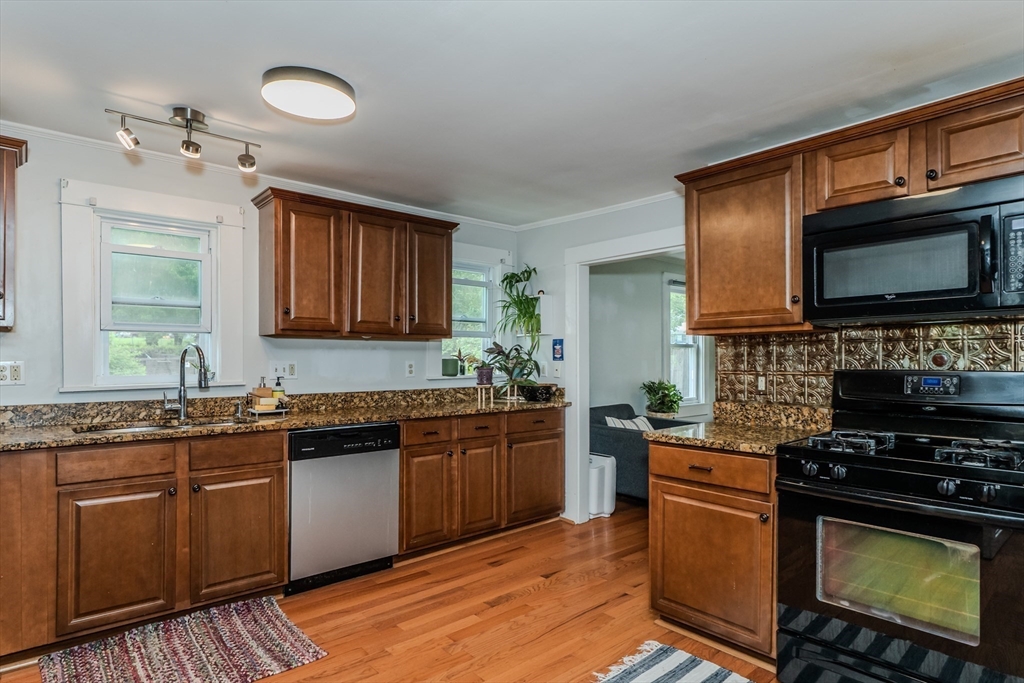 15 Ryan Road Northampton, MA 01062 - Photo 16 of 40