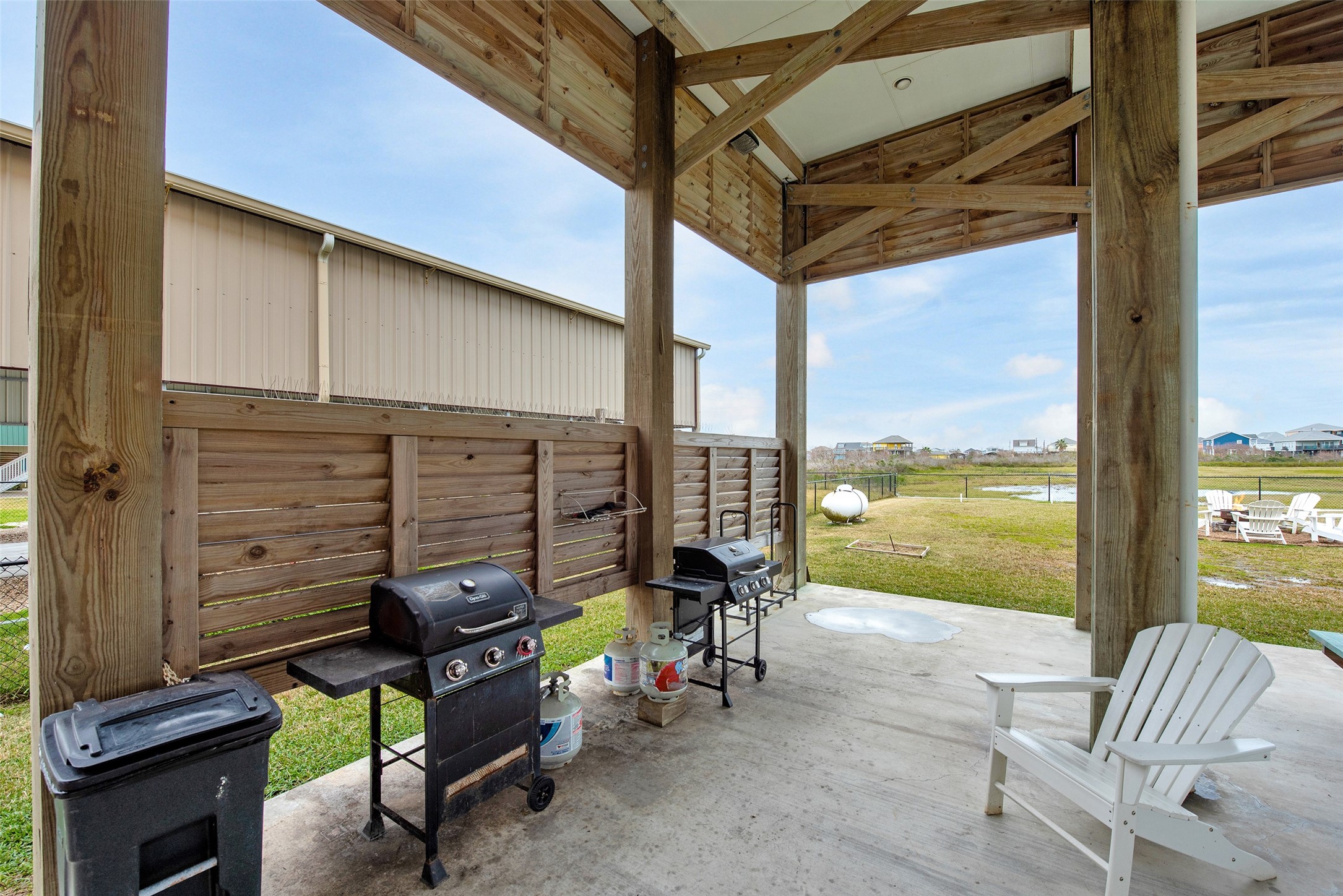 858 E Road Crystal Beach, TX 77650 - Photo 18 of 46