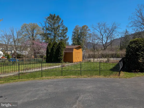 $318,000 | 519 South Richard Street, Bedford, PA 15522