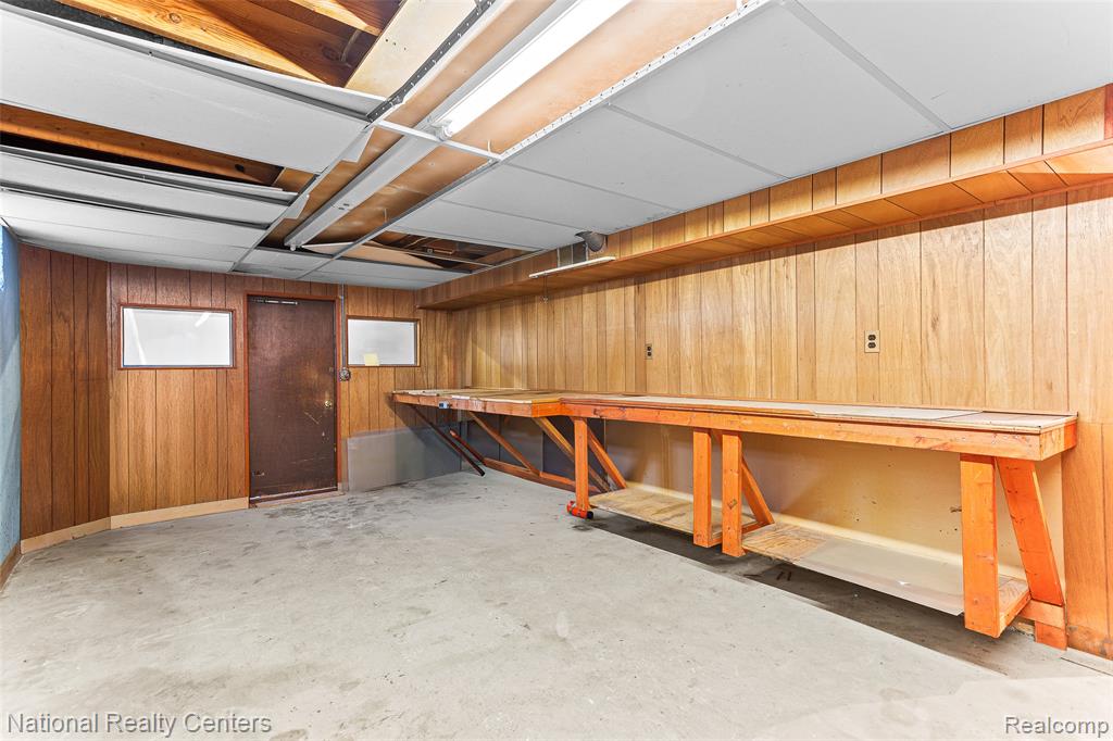 11655 Shorecrest South Lyon, MI 48178 - Photo 33 of 51 Gallery Image 33
