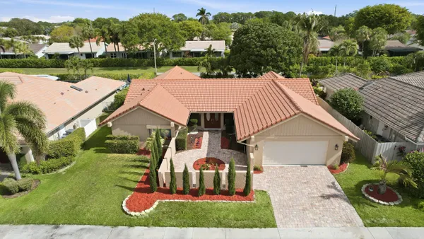 $899,000 | 5935 Glenbrook Drive, Boca Raton, FL 33433