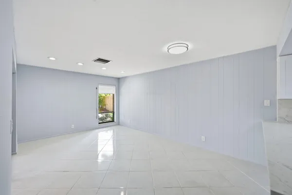 $899,000 | 5935 Glenbrook Drive, Boca Raton, FL 33433