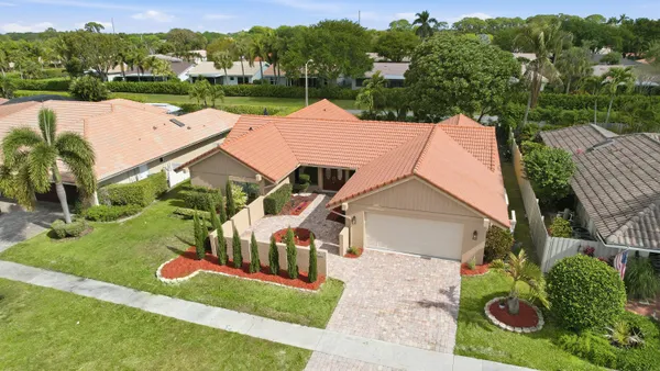 $899,000 | 5935 Glenbrook Drive, Boca Raton, FL 33433