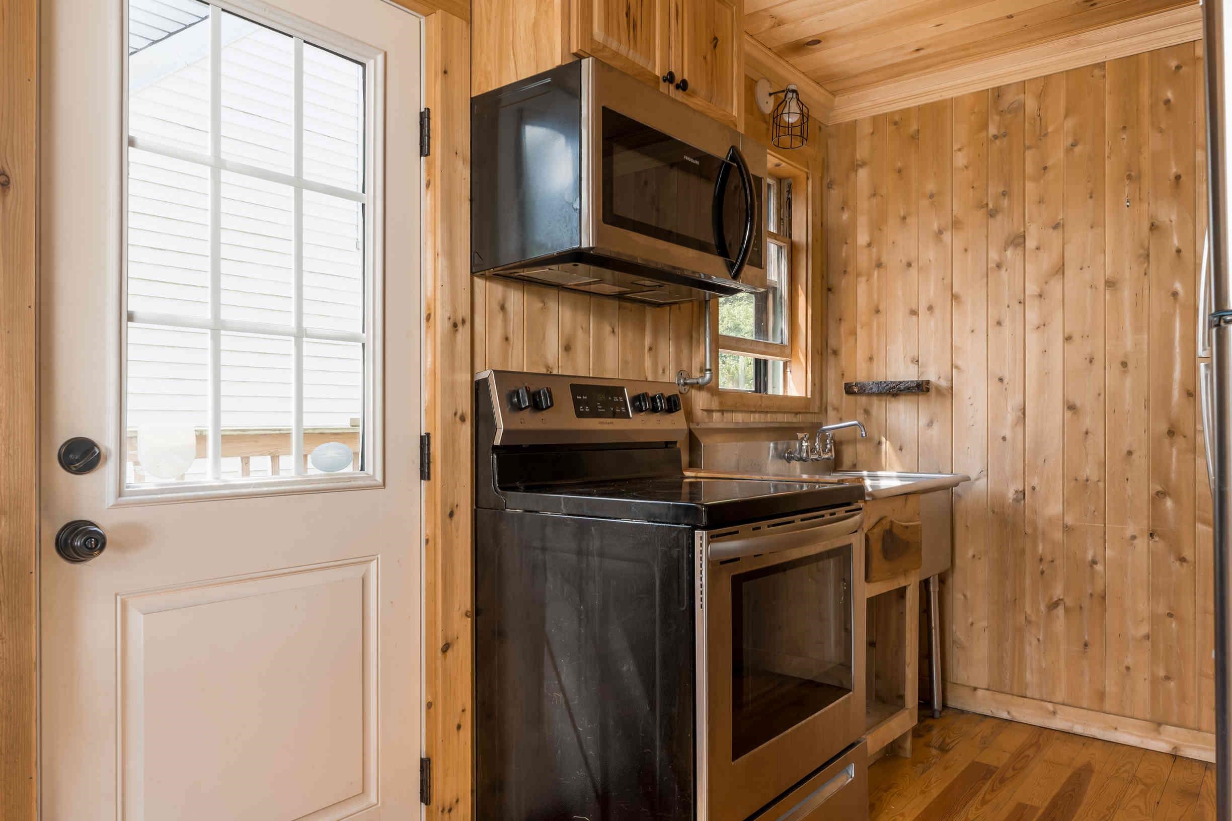 99 Pepperrell Road Kittery, ME 03905 - Photo 5 of 21