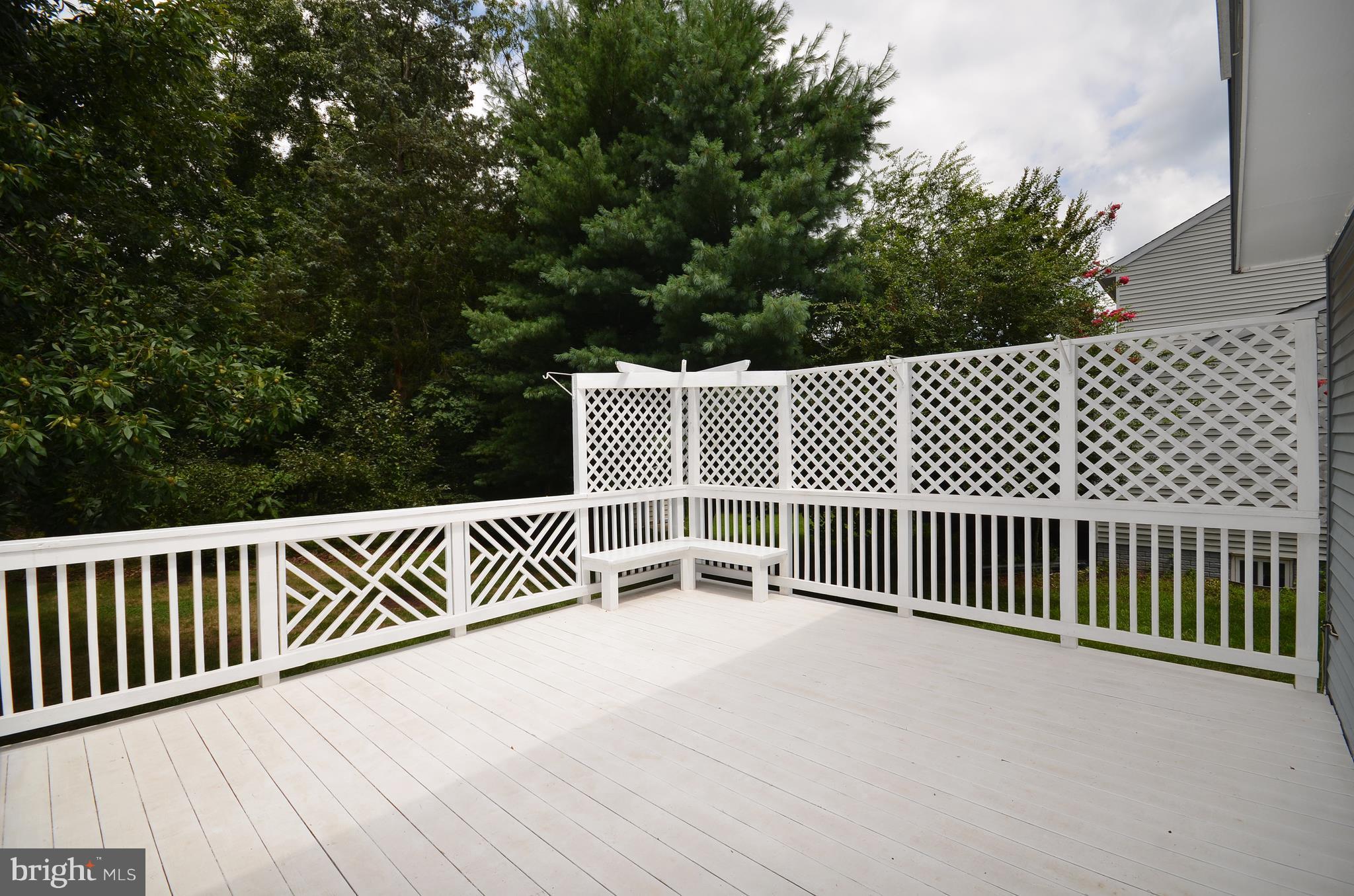 1931 Beech Road Sterling, VA 20164 - Photo 22 of 29 Deck
