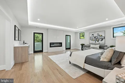 $2,267,000 | 1910 Cherri Drive, Falls Church, VA 22043