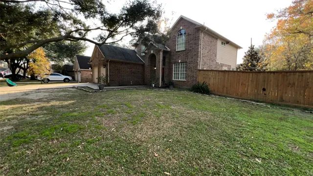 $329,900 | 19219 Kristen Pine Drive, Humble, TX 77346