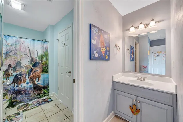 $724,950 | 185 Walnut Manor Drive, Fincastle, VA 24090