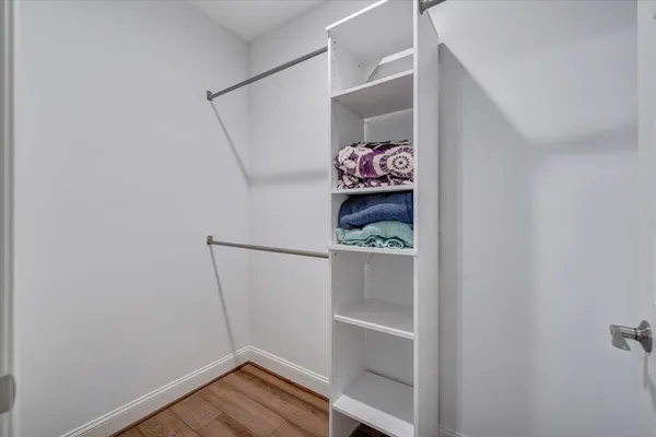 $724,950 | 185 Walnut Manor Drive, Fincastle, VA 24090