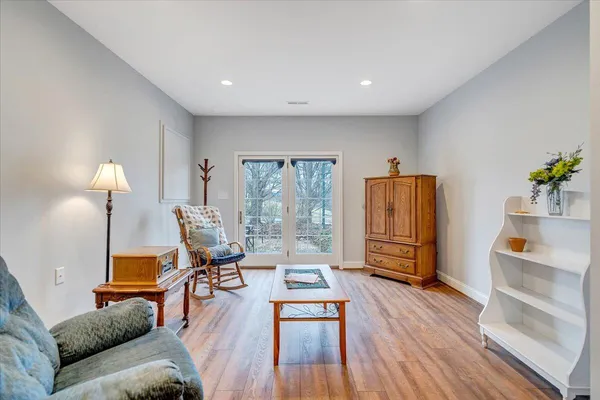 $724,950 | 185 Walnut Manor Drive, Fincastle, VA 24090